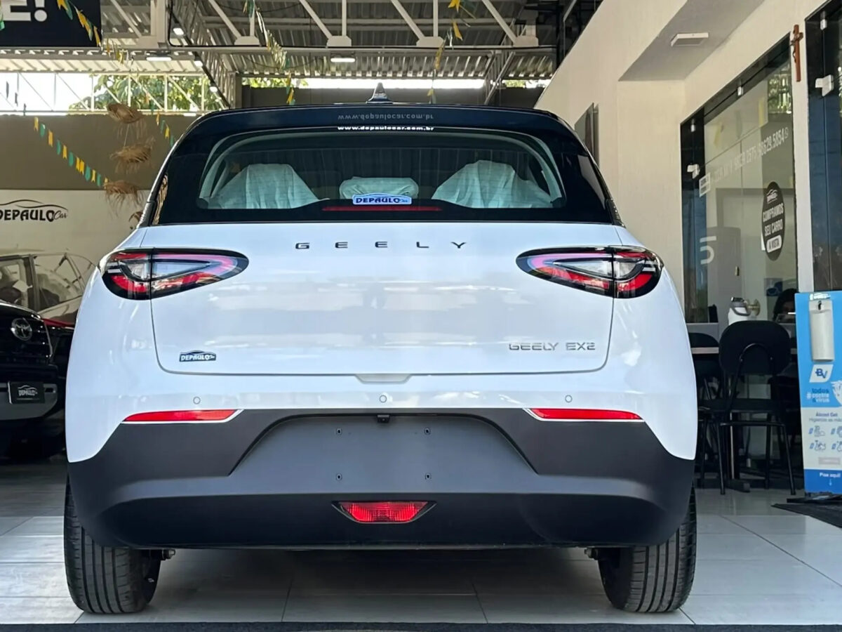 Geely EX2 2026: 7 motivos para comprar e 7 razões para pensar duas vezes