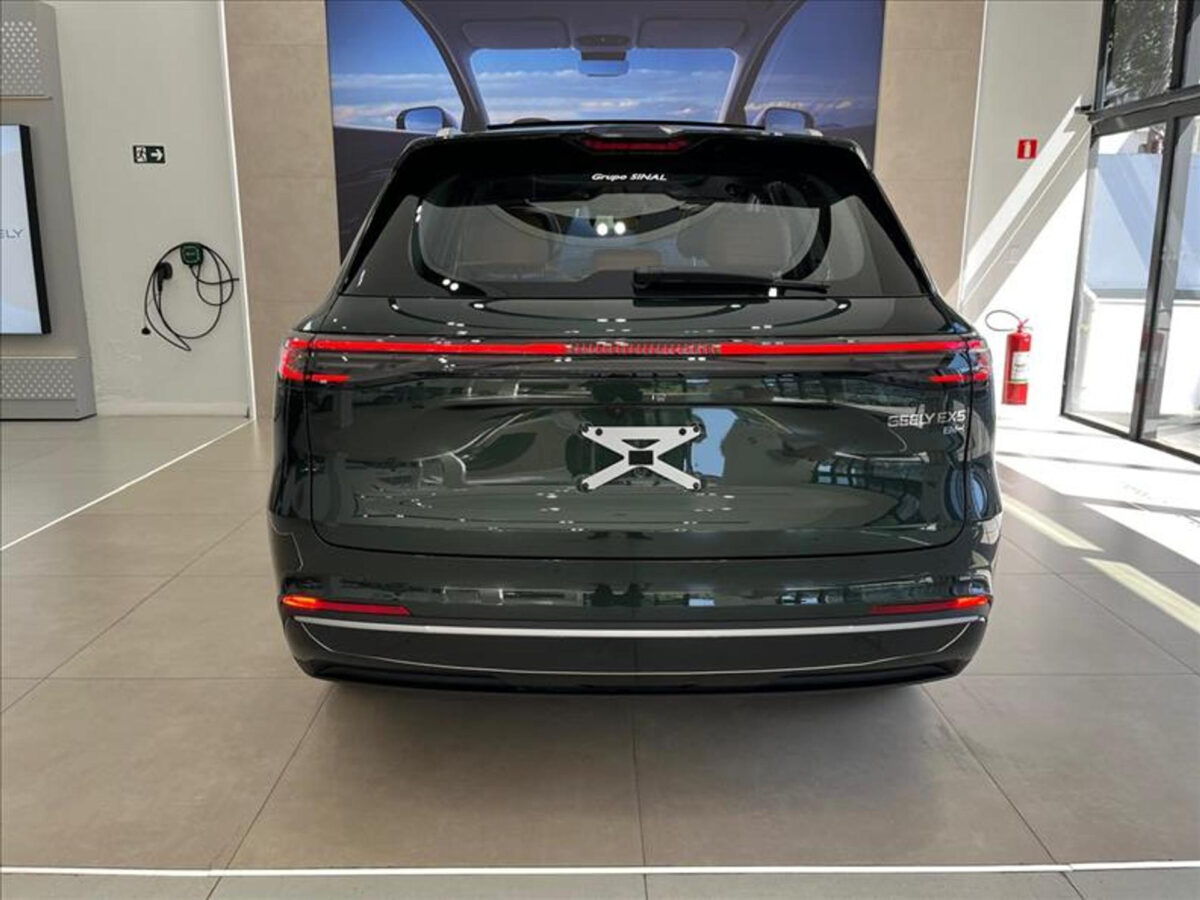 Geely EX5 EM-i 2027: seguro, custo das revisões e ficha técnica
