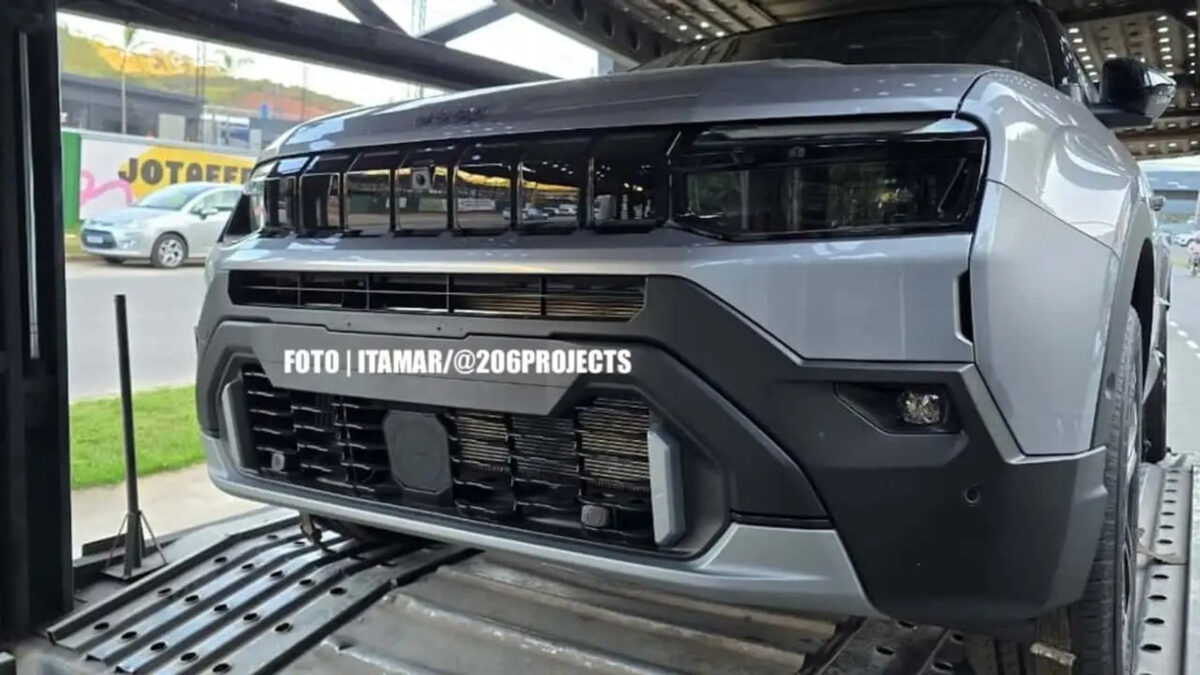 Jeep Avenger 2027 é flagrado sem camuflagem com recurso ausente em rivais