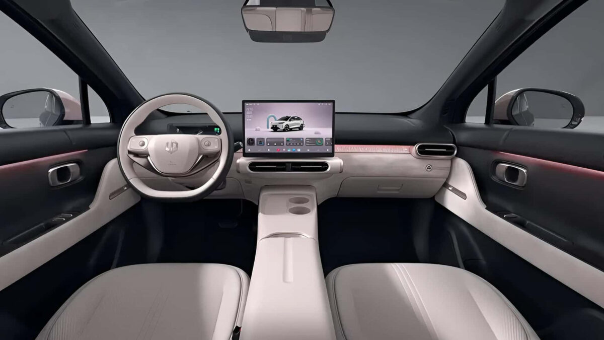 Novo Leapmotor B03 quer conquistar espaço entre BYD Dolphin e Geely EX2