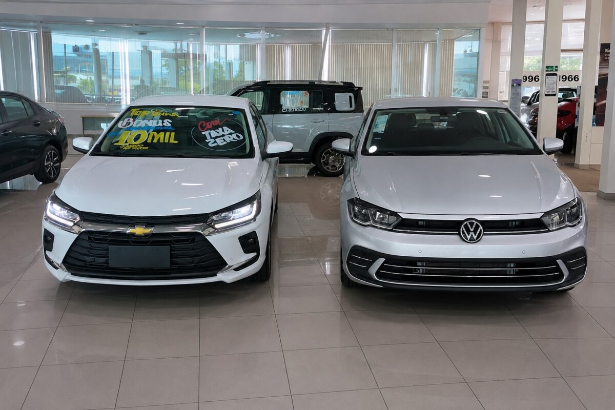Chevrolet Onix Premier vs Volkswagen Polo Highline: qual vale mais a pena?
