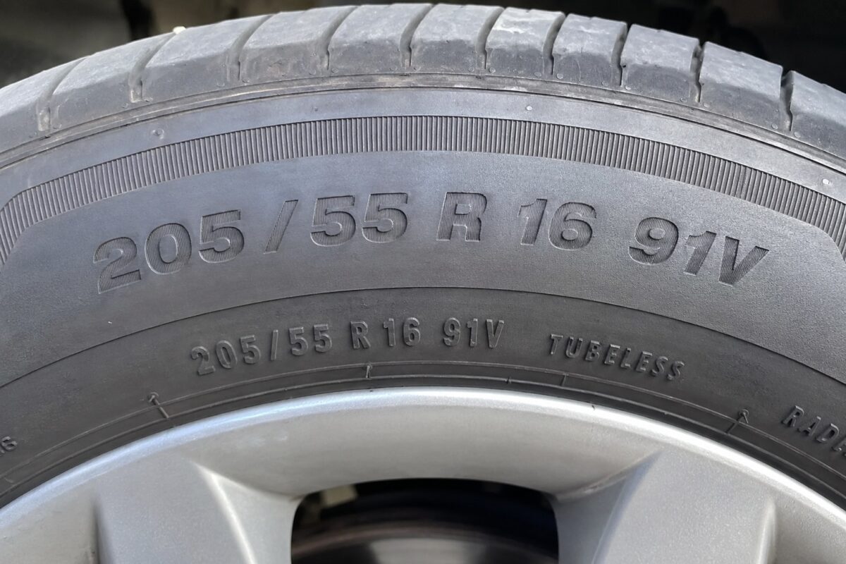 Como escolher pneus corretamente: guia completo para comprar o modelo ideal para seu carro