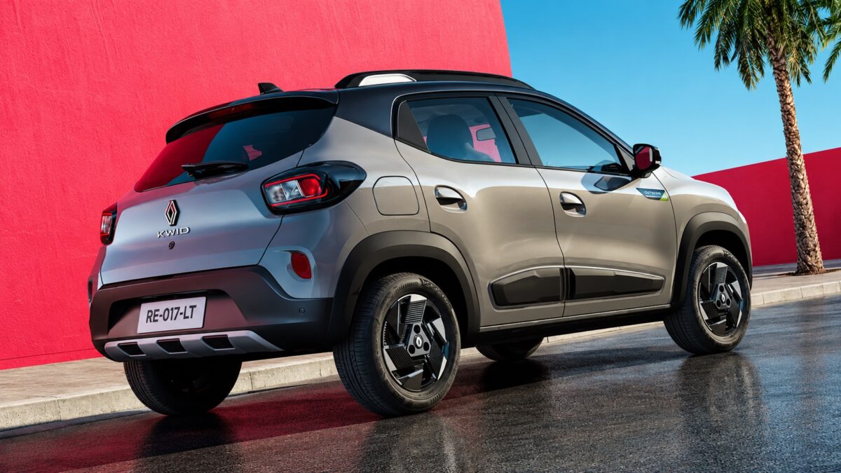 Traseira do Renault Kwid 2027 Outsider
